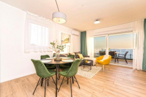 Blue waves, beachfront modern apartment